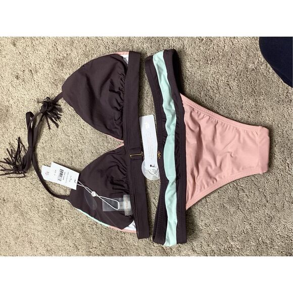 New. Pilyq color block teeny bikini. D-cup/S-bottom - Picture 7 of 9